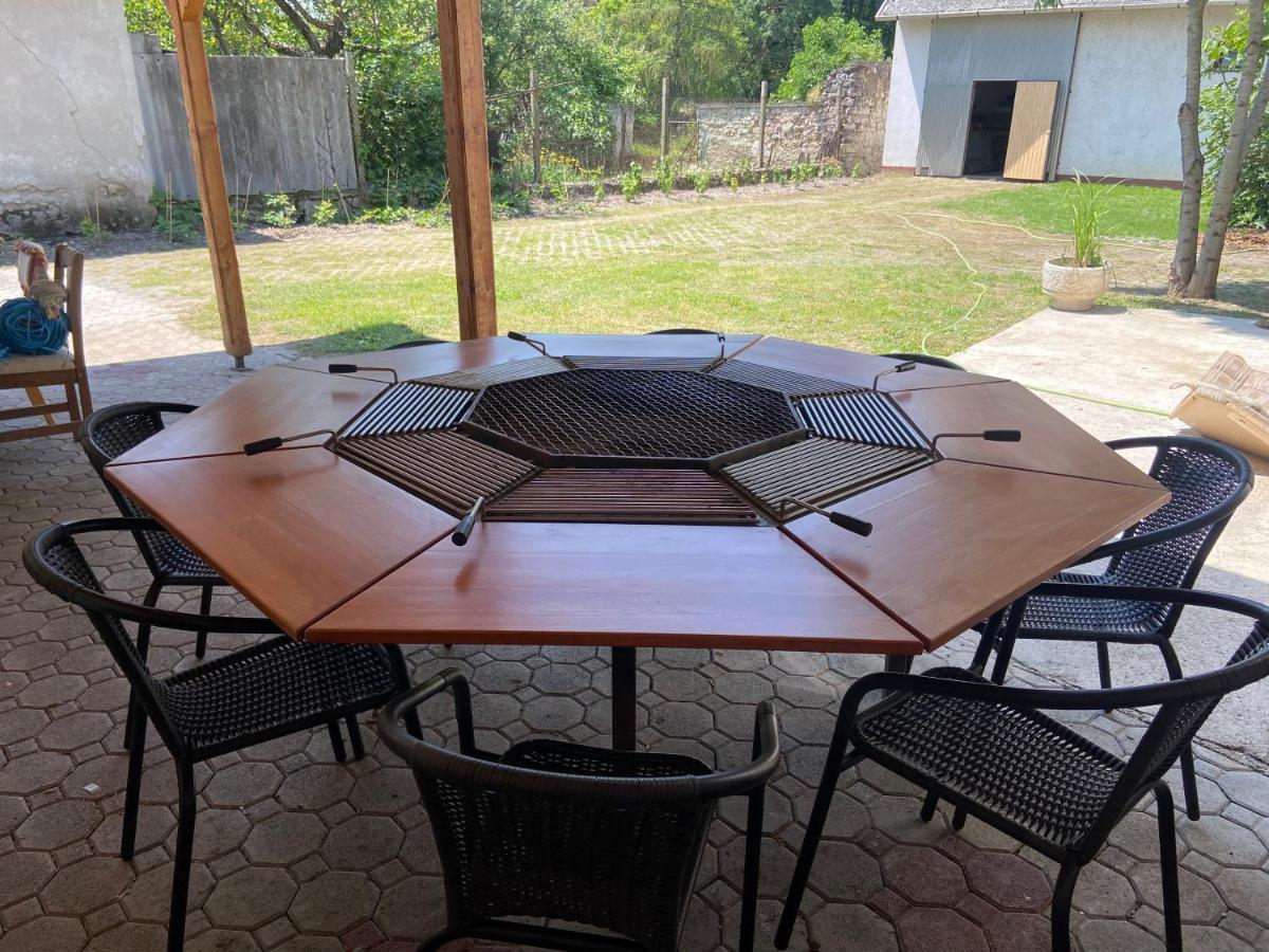 Aniiza Apartman Orvenyes Kültér fotó